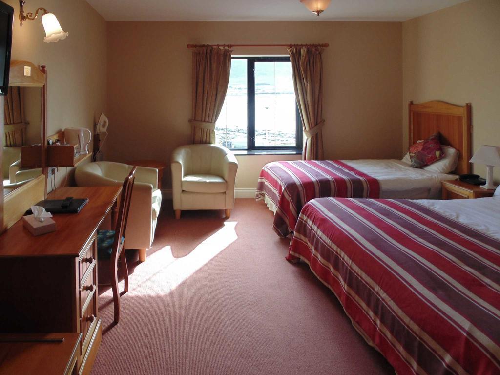 Hotel Óstán Oileán Acla Achill Sound Exterior foto